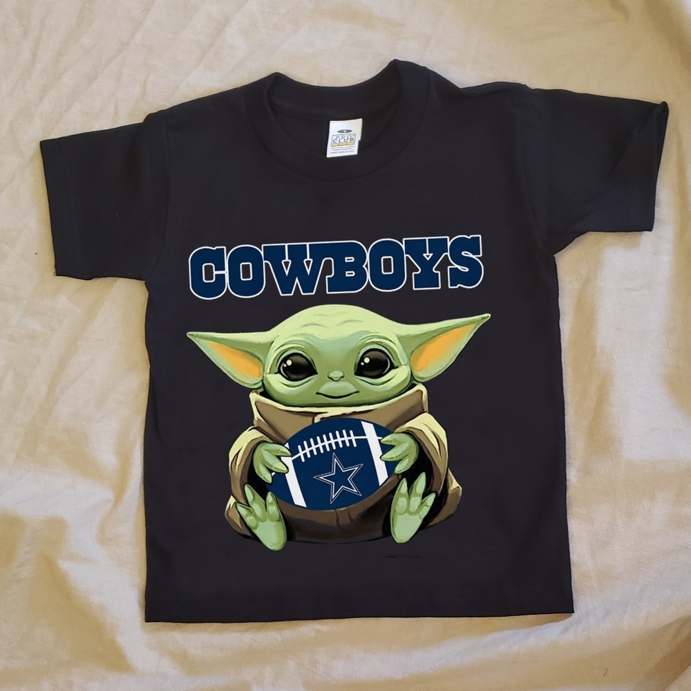 Dallas Cowboys 'Baby Yoda Toddler Tee size 4T
